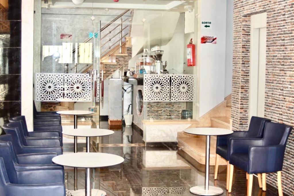 Zellaka Hotel & Cafe Kourigha Exterior foto